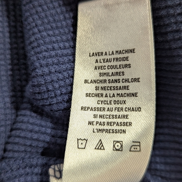 Life Is Good Women's Crop Long Sleeve "Peace" Henley Navy‎ Blue Base Layer XXL - Picture 7 of 8